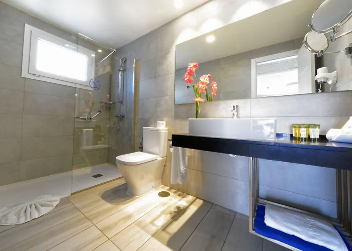 Aqua 4* Puerto del Carmen (Lanzarote)